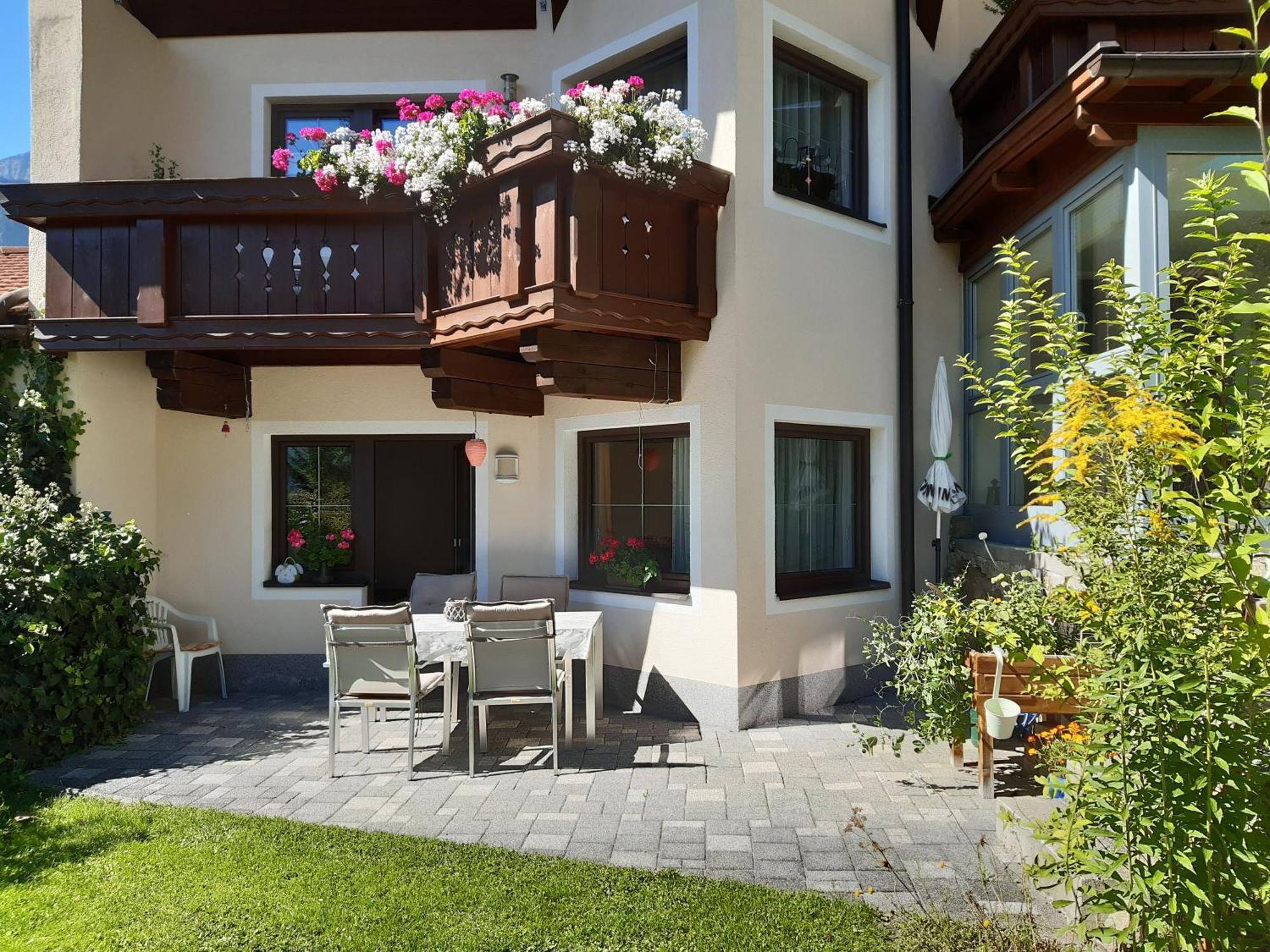 Ferienwohnung Eva Langenfeld Luaran gambar